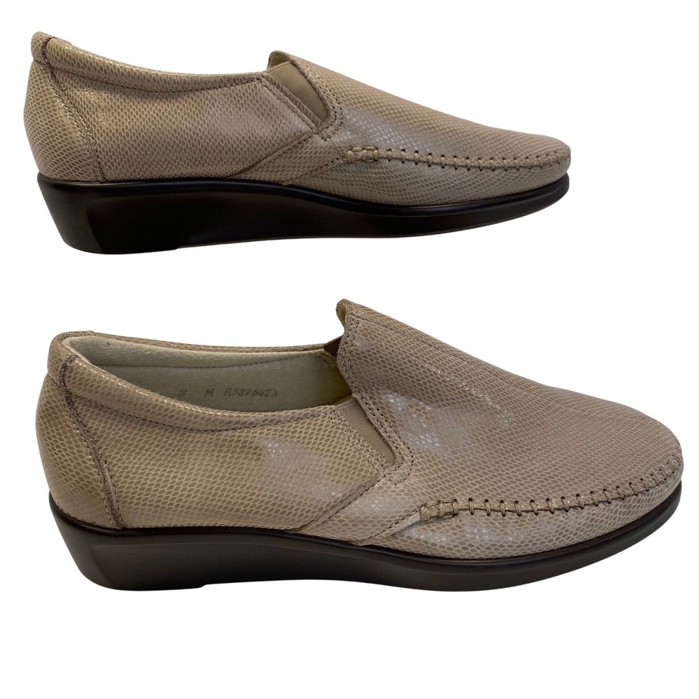 SAS Tripad Comfort Loafers Womens 8‎ M Taupe Snakeskin Leather Wedge EUC